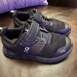 On Running Kids Charcoal Sneakers